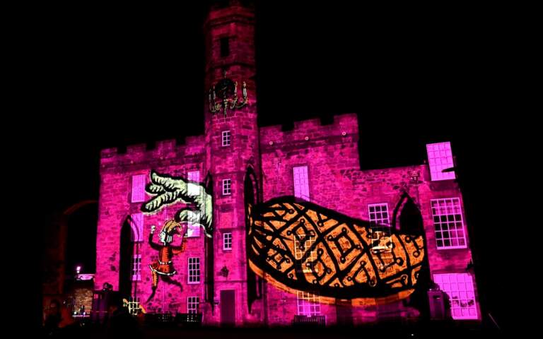 001 Edinburgh Castle animated projections v2 768x480