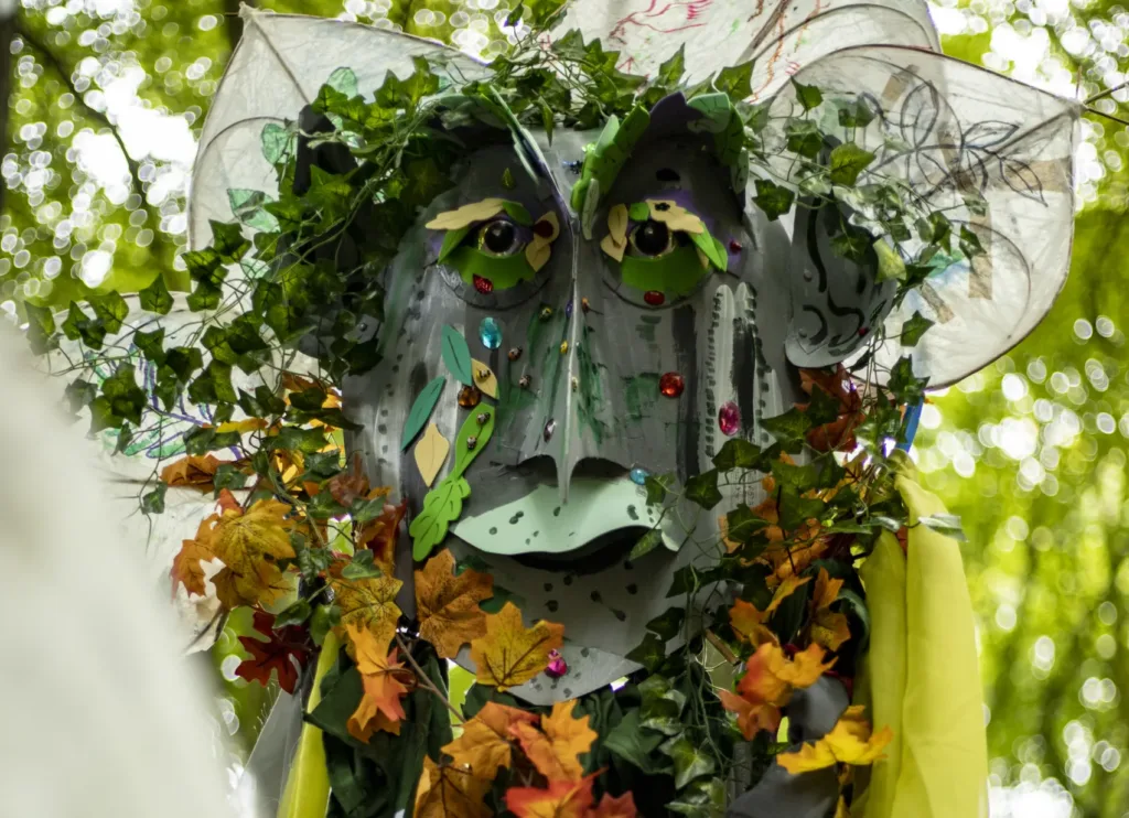 Snowdrops, Signatures and Saddles – the Highdown Gardens story-hunt journey, Hamish MacGillivray (AAHI)